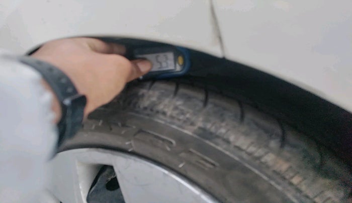 2015 Hyundai Xcent S 1.2, Petrol, Manual, 68,731 km, tyre