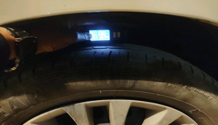 2022 Maruti Ciaz SIGMA 1.5 SHVS MT  PETROL, Petrol, Manual, 58,142 km, tyre