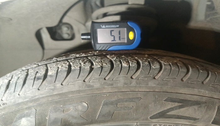 2020 Hyundai AURA S 1.2 CNG, Petrol, Manual, 90,401 km, tyre