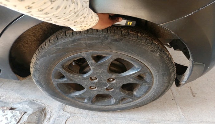 2012 Renault Pulse RXZ DIESEL, Diesel, Manual, 1,04,574 km, tyre