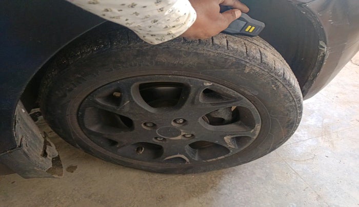 2012 Renault Pulse RXZ DIESEL, Diesel, Manual, 1,04,574 km, tyre