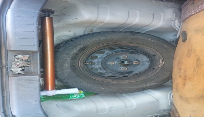 2014 Maruti Alto 800 LXI, Petrol, Manual, 37,093 km, tyre