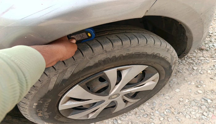 2016 Maruti Swift VDI, Diesel, Manual, 2,39,312 km, tyre