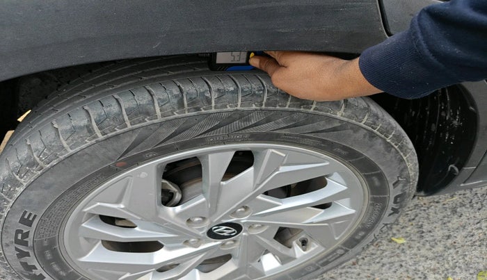 2023 Hyundai Creta SX IVT 1.5 PETROL, Petrol, Automatic, 20,534 km, tyre