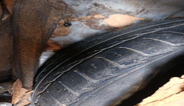 2016 Hyundai Xcent BASE 1.2, Petrol, Manual, 97,862 km, tyre