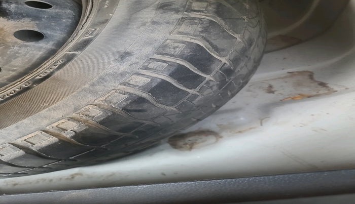 2018 Maruti Alto 800 LXI, Petrol, Manual, 53,034 km, tyre