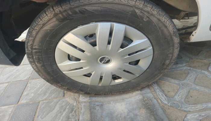 2018 Maruti Alto 800 LXI, Petrol, Manual, 53,034 km, tyre