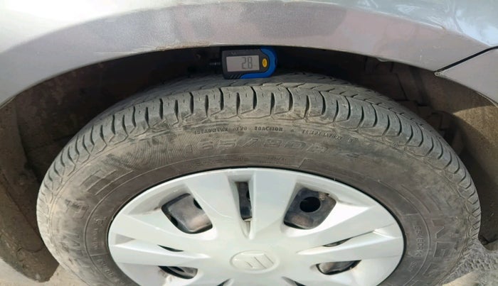 2015 Maruti Swift Dzire VXI, Petrol, Manual, 90,163 km, tyre