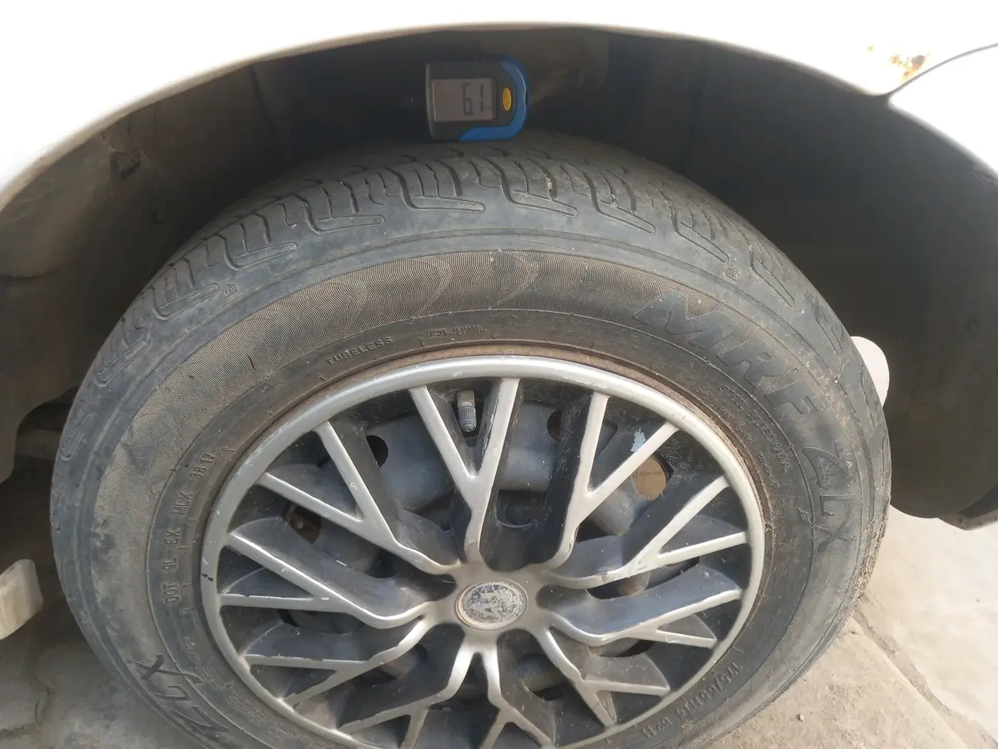 2010 Tata Indigo CS LS TDI, Diesel, Manual, 87,500 km, tyre