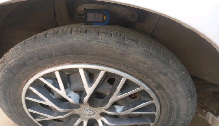 2010 Tata Indigo CS LS TDI, Diesel, Manual, 87,500 km, tyre