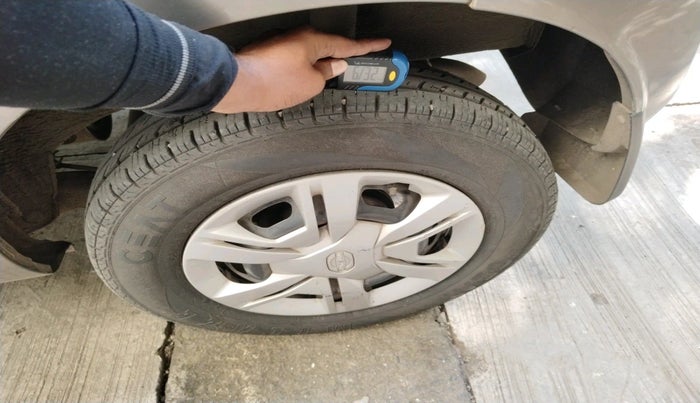 2018 Datsun Redi Go S 1.0 AMT, Petrol, Automatic, 37,926 km, tyre