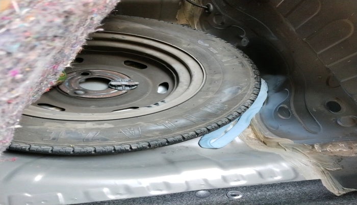 2018 Datsun Redi Go S 1.0 AMT, Petrol, Automatic, 37,926 km, tyre