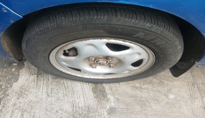 2011 Chevrolet Beat LS PETROL, Petrol, Manual, 1,76,209 km, tyre