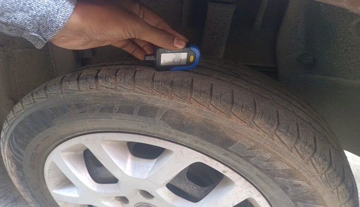 2017 Renault Duster RXL PETROL, Petrol, Manual, 47,048 km, tyre