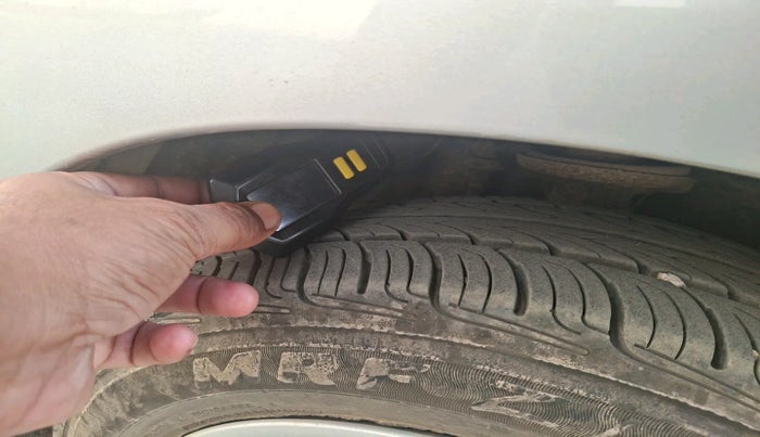 2010 Maruti Zen Estilo VXI, Petrol, Manual, 18,795 km, tyre