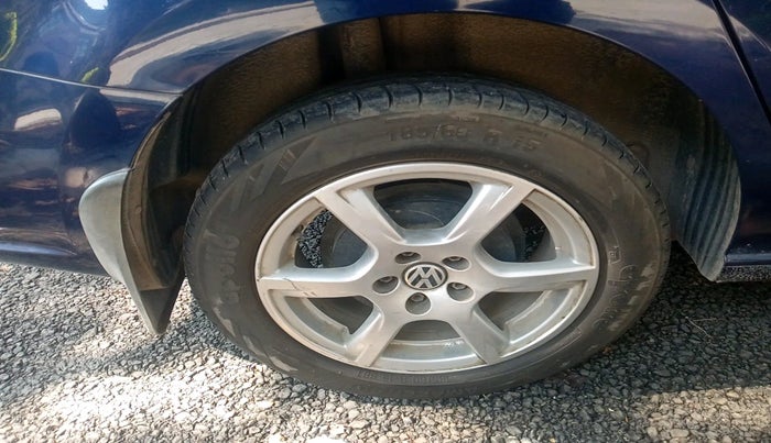 2012 Volkswagen Vento HIGHLINE DIESEL 1.6, Diesel, Manual, 73,826 km, tyre