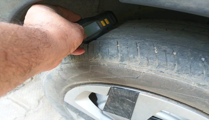 2023 Nissan MAGNITE XE, Petrol, Manual, 50,578 km, tyre