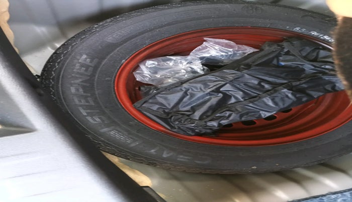 2023 Nissan MAGNITE XE, Petrol, Manual, 50,578 km, tyre