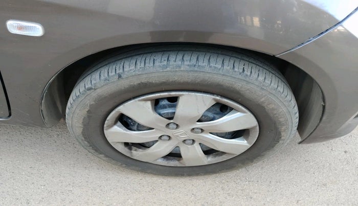 2015 Honda Mobilio 1.5L I-VTEC S, Petrol, Manual, 73,792 km, tyre