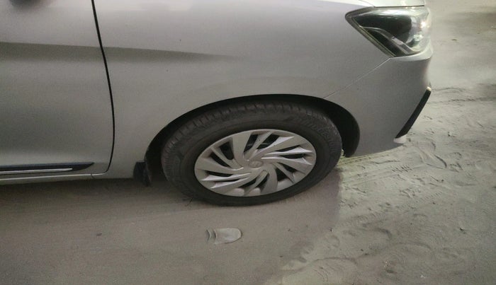 2021 Maruti Ertiga VXI CNG, Petrol, Manual, 84,095 km, tyre