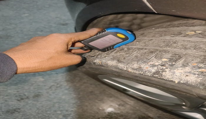 2014 Mercedes Benz C Class C 200 AVANTGARDE, Petrol, Automatic, 51,078 km, tyre