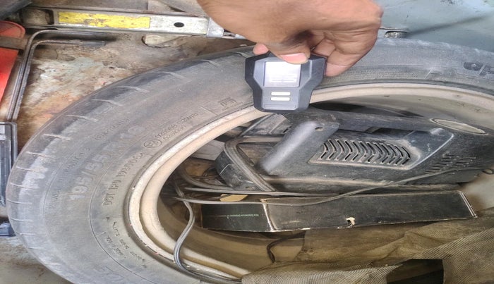 2012 Hyundai Verna FLUIDIC 1.6 CRDI SX, Diesel, Manual, 1,09,661 km, tyre