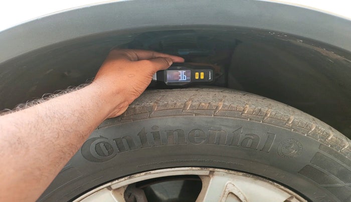 2012 Mahindra XUV500 W8, Diesel, Manual, 2,05,206 km, tyre