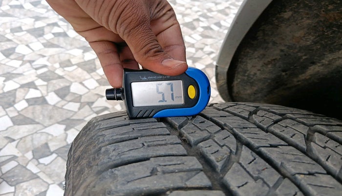 2016 Renault Duster 110 PS RXZ 4X2 AMT DIESEL, Diesel, Automatic, 1,20,054 km, tyre