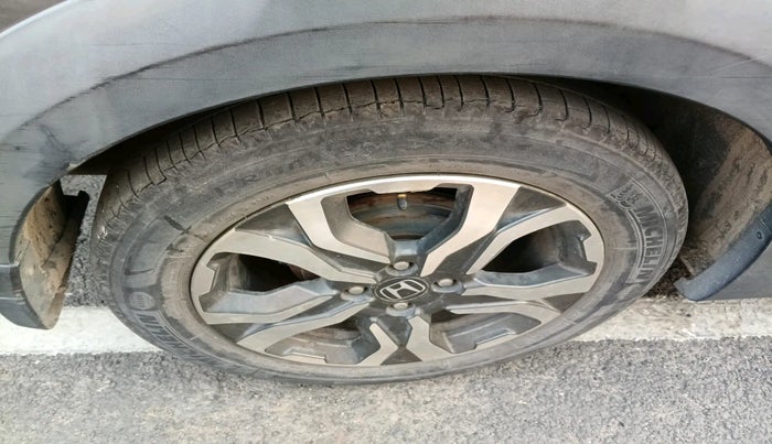 2017 Honda WR-V 1.2L I-VTEC VX MT, Petrol, Manual, 14,918 km, tyre