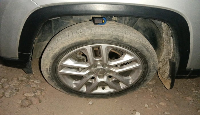 2017 Jeep Compass LIMITED (O) 2.0 DIESEL, Diesel, Manual, 16,257 km, tyre