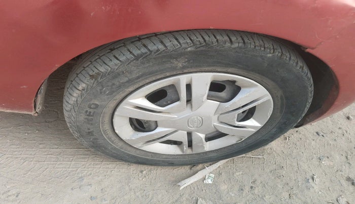 2017 Datsun Redi Go T (O), Petrol, Manual, 36,935 km, tyre