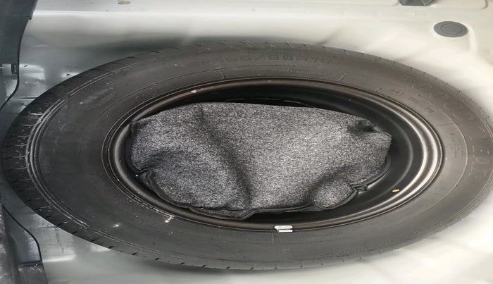 2024 KIA SONET HTK (O) 1.2 Petrol MT, Petrol, Manual, 13,334 km, tyre