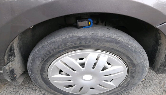 2018 Tata Tiago XE PETROL, Petrol, Manual, 51,078 km, tyre