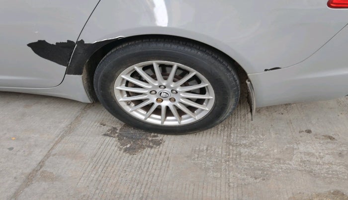 2014 Jaguar XF 2.2 DIESEL LUXURY, Diesel, Automatic, 55,451 km, tyre