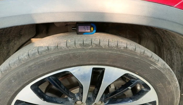 2021 MG HECTOR PLUS Sharp Pro 1.5 Turbo Petrol CVT 6 STR, Petrol, Automatic, 1,25,241 km, tyre