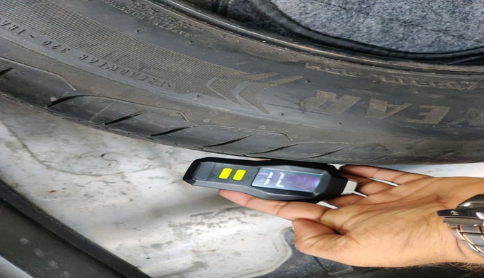 2016 Hyundai Creta SX PLUS 1.6 PETROL, Petrol, Manual, 1,01,631 km, tyre