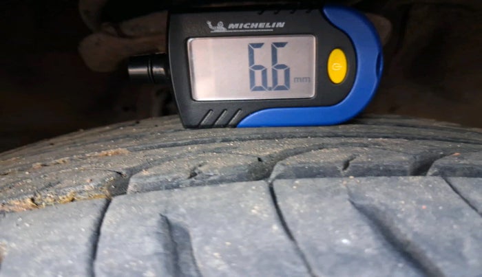 2011 Hyundai i20 MAGNA 1.2, Petrol, Manual, 66,949 km, tyre