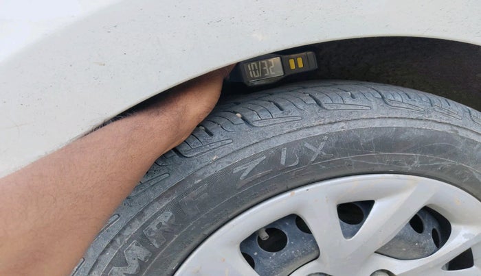 2017 Hyundai Grand i10 SPORTZ (O) 1.2 KAPPA VTVT, Petrol, Manual, 41,368 km, tyre