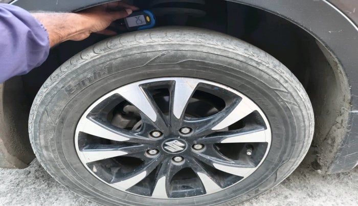 2017 Maruti S Cross ALPHA 1.3, Diesel, Manual, 85,829 km, tyre