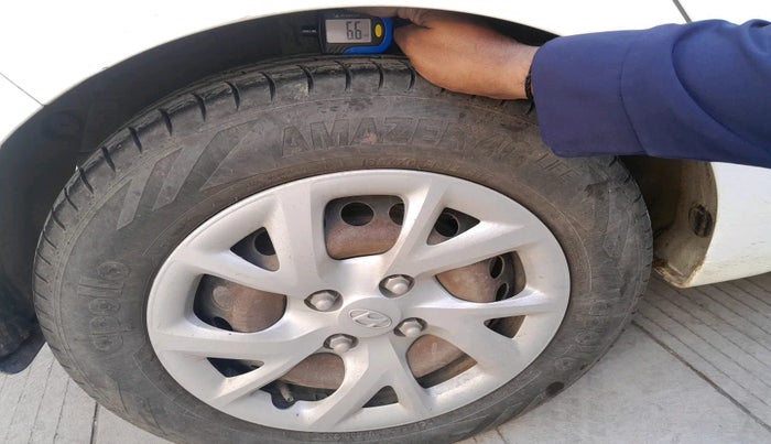 2018 Hyundai Grand i10 SPORTZ 1.2 KAPPA VTVT, Petrol, Manual, 40,881 km, tyre