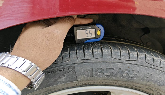 2011 Hyundai i20 SPORTZ (O) 1.2, Petrol, Manual, 77,100 km, tyre