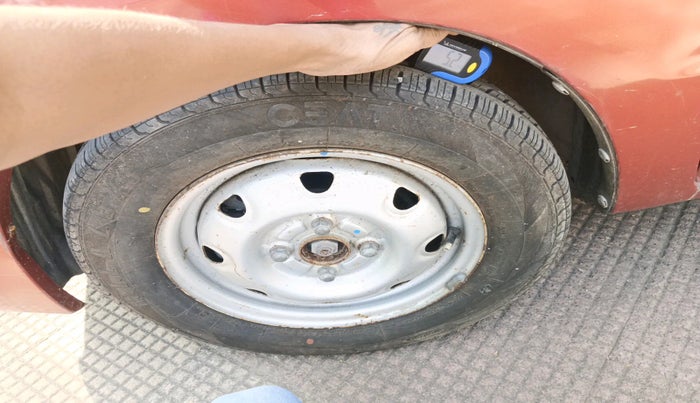 2012 Maruti Zen Estilo LXI, Petrol, Manual, 25,312 km, tyre