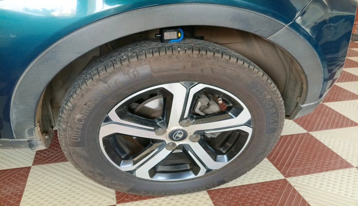 2021 Tata NEXON EV XZ PLUS, Electric, Automatic, 1,13,706 km, tyre