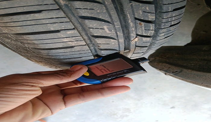 2011 Maruti Ritz VXI, Petrol, Manual, 80,332 km, tyre