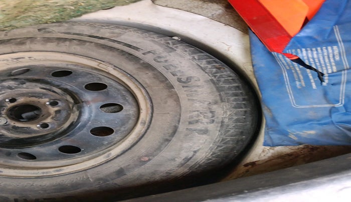 2011 Maruti Ritz VXI, Petrol, Manual, 80,332 km, tyre