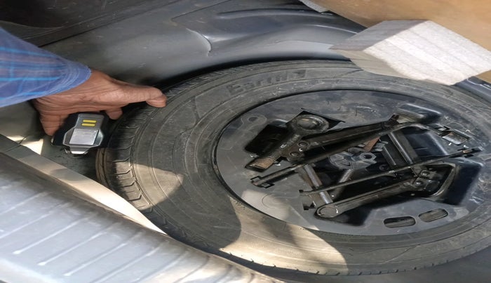 2012 Hyundai i10 MAGNA 1.1, Petrol, Manual, 78,173 km, tyre