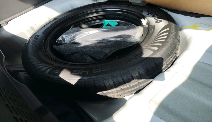 2024 Hyundai GRAND I10 NIOS SPORTZ AMT 1.2 KAPPA VTVT, Petrol, Automatic, 21,321 km, tyre