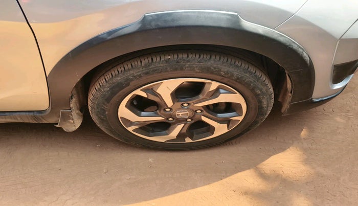 2016 Honda BR-V 1.5L I-VTEC V, Petrol, Manual, 1,63,800 km, tyre