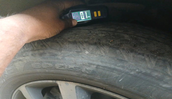 2021 Mahindra XUV500 W11, Diesel, Manual, 62,932 km, tyre