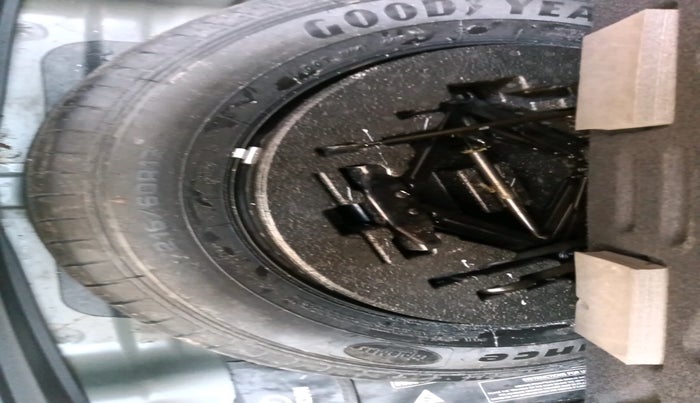 2018 Hyundai Creta SX PLUS AT 1.6 PETROL, Petrol, Automatic, 29,007 km, tyre